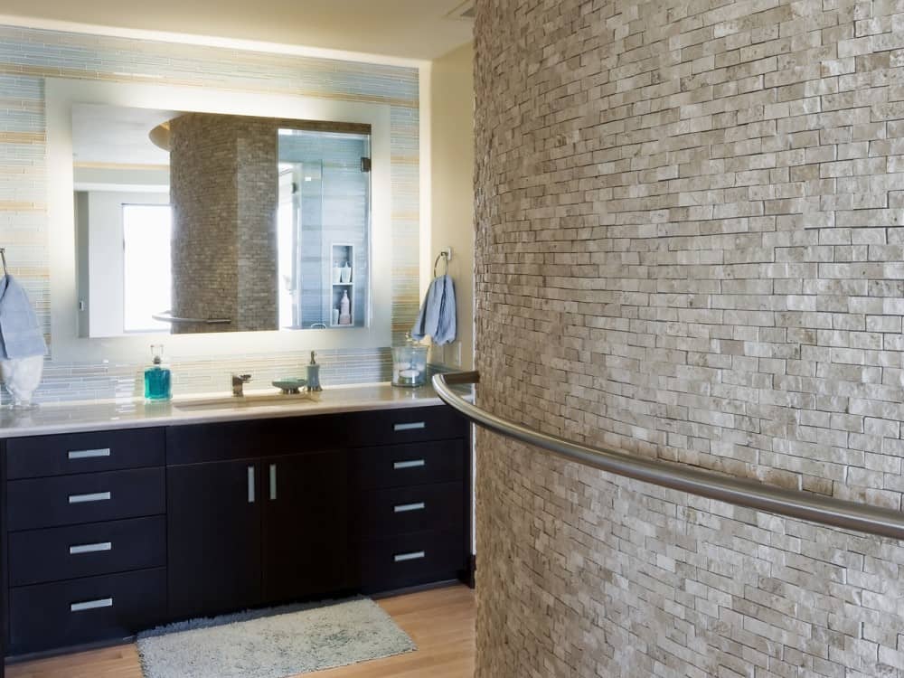 Can You Tile A Curved Wall Interiors, How To Put Mosaic Tile On Bathroom Wall