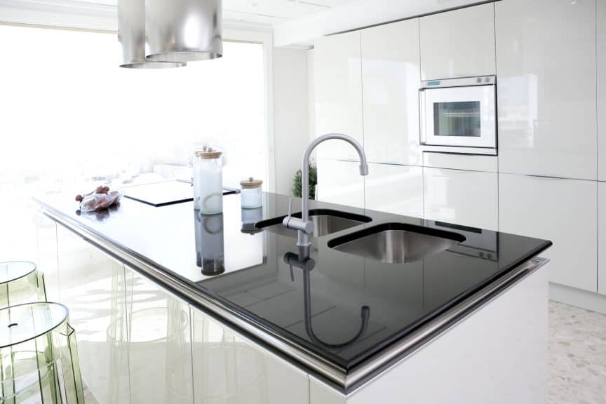Clean and Shiny Kitchen Countertop