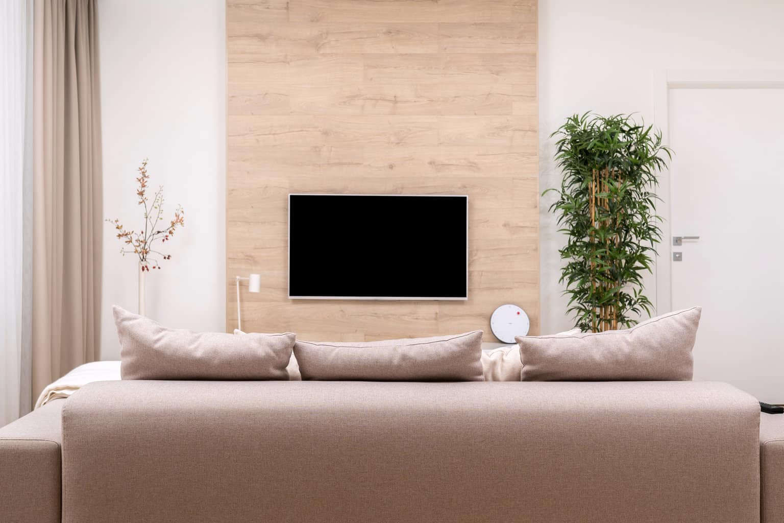 Should a Couch Be Centered in Front of the TV?