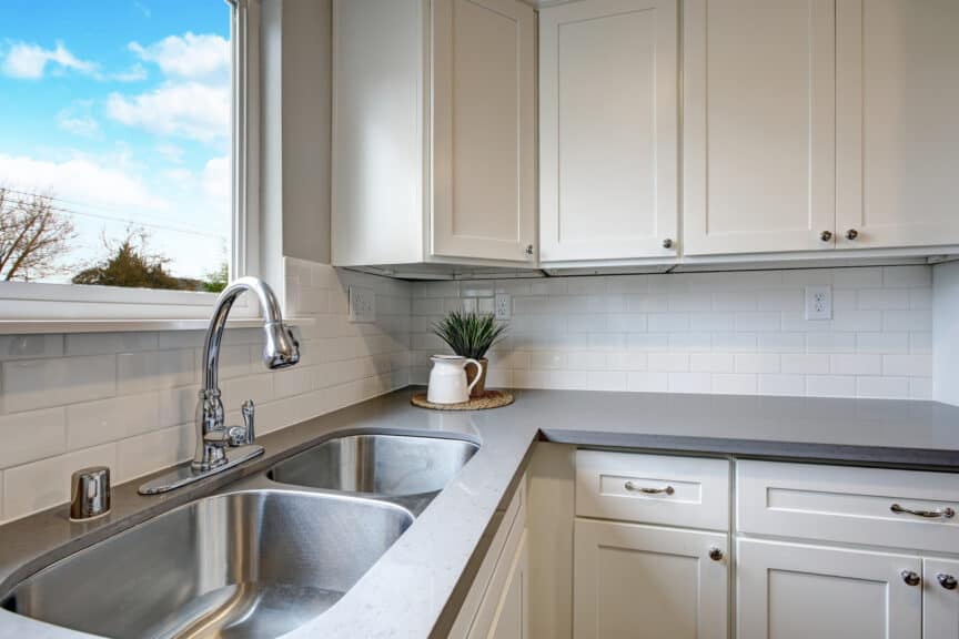 Kitchen Backsplash Cracking